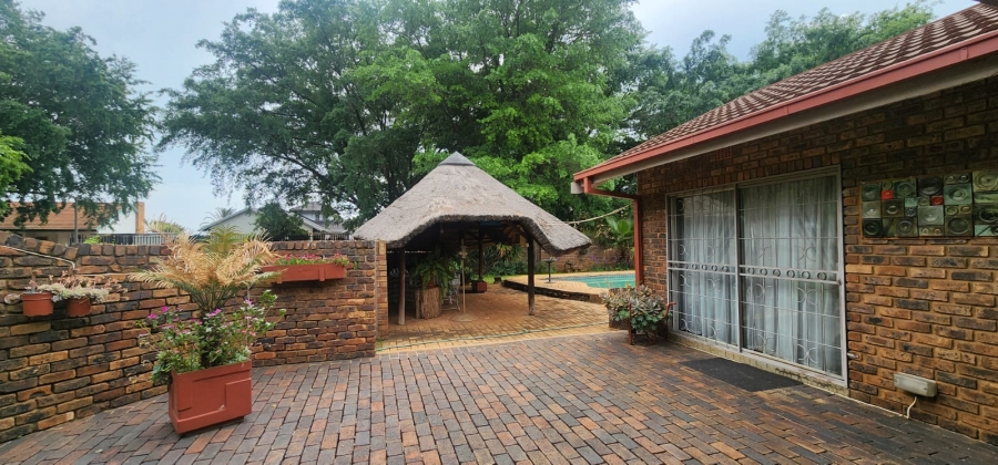 4 Bedroom Property for Sale in Stilfontein Ext 4 North West